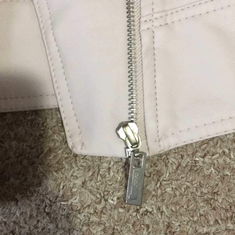 Jacket - Picture 3 of 6
